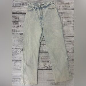 Hollister Curvy Ultra High-Rise Dad Light Wash Denim‎ Sz. 7R